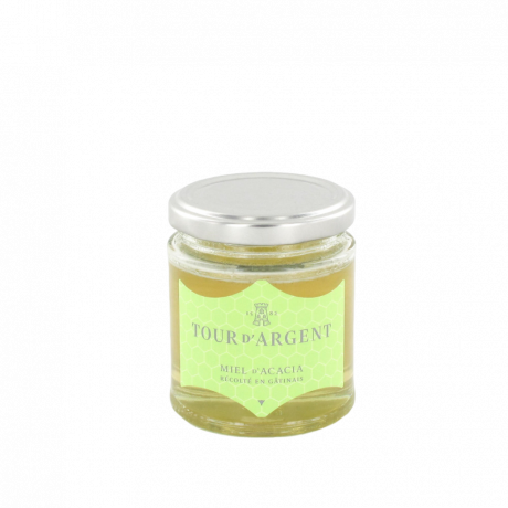 Acacia honey harvested in the Gâtinais